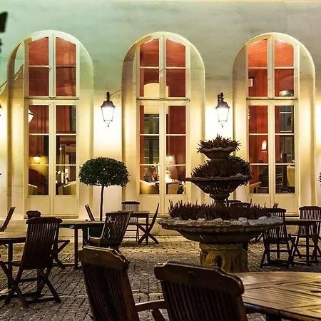 Saint Albany Hotel