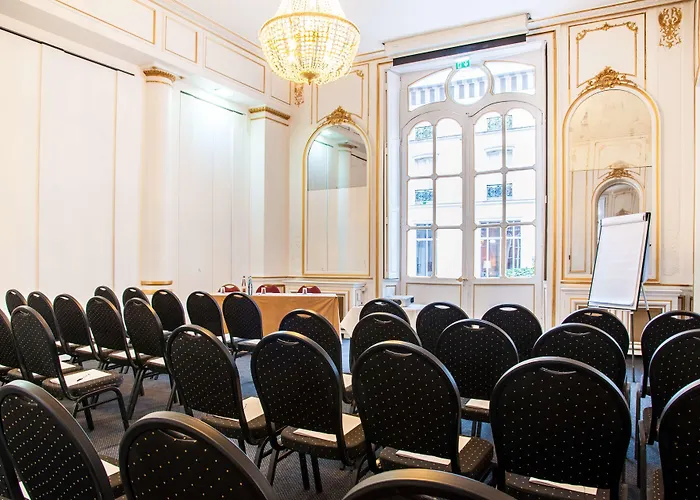 Saint Albany Hotel 4*